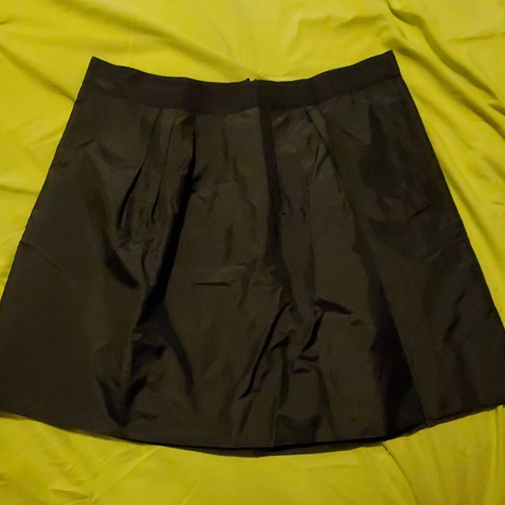 100% pure silk puffy skirt.